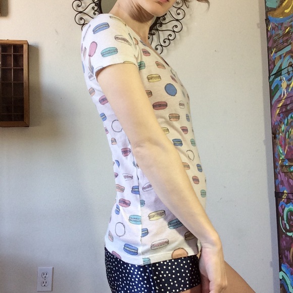 SOLD BDG Macaroon Tee Scoop Neck Macaroons - Picture 2 of 8